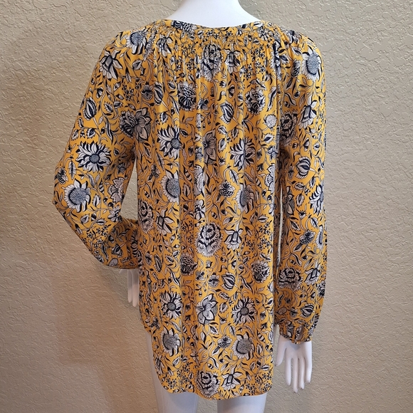 Lucky Brand Button down top - Picture 4 of 7